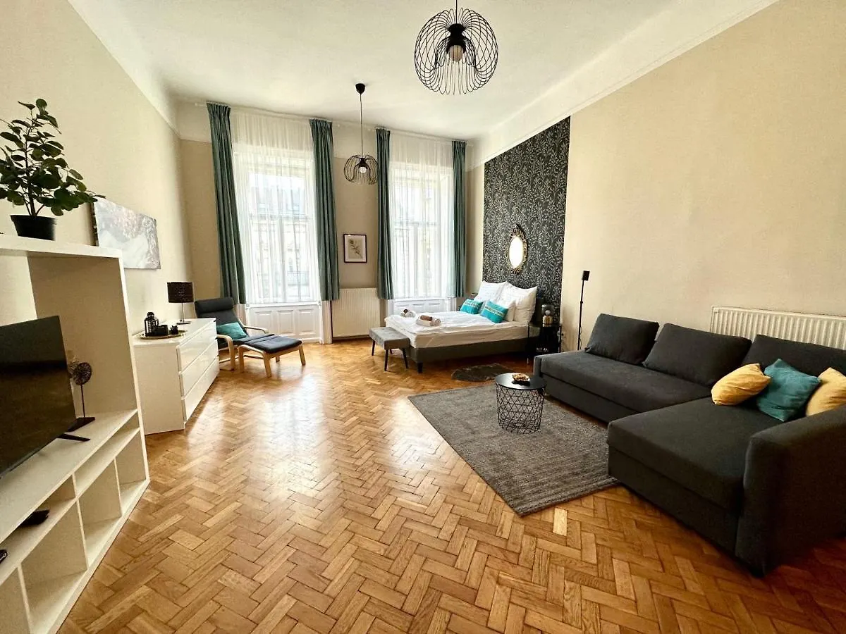 Orangehomes Peaceful Apartment Next To Central Market Hall Budapest 0*,  Hungary