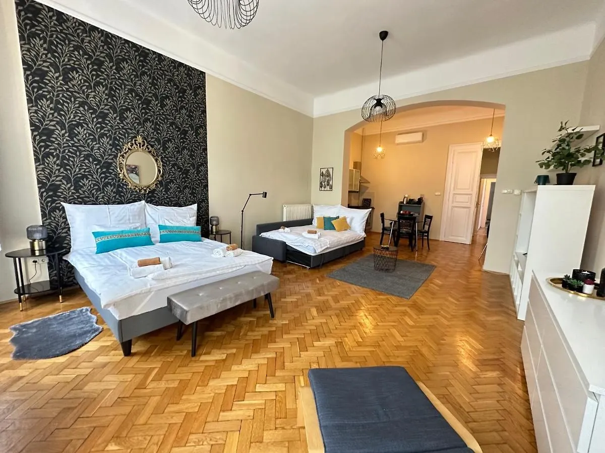 Orangehomes Peaceful Apartment Next To Central Market Hall Budapest