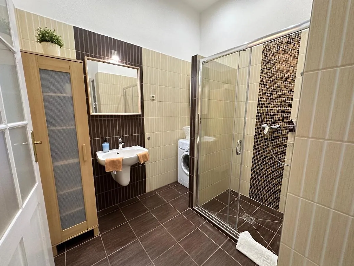 Orangehomes Peaceful Apartment Next To Central Market Hall Budapesta 0*,